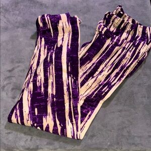 Purple and Cream Lularoe leggings